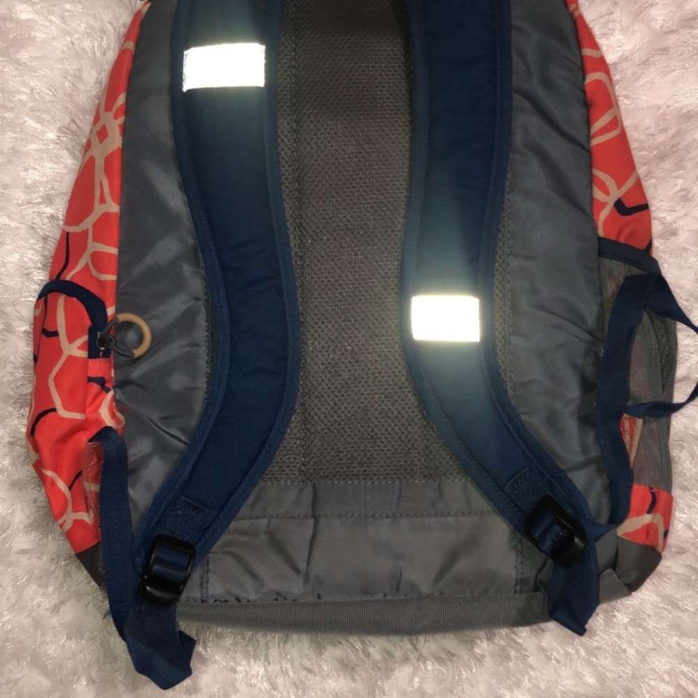 Embark Backpack - Picture 2 of 4
